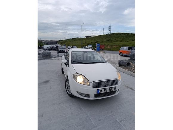 FIRSAT ARACI DOSTA GİDER MASRAFSIZ 2014 MODEL LİNEA FULL EXTRALI