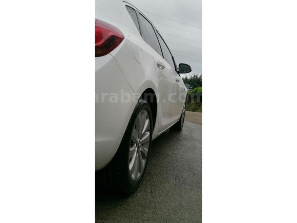 Sahibinden Opel Astra 1.4 T Cosmo 2011 Model