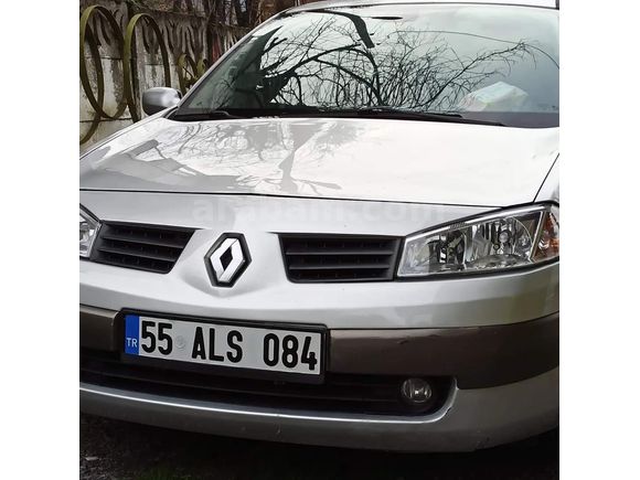 Sahibinden Renault Megane 1.6 Dynamique 2005 Model  282.000 km Gri (Gümüş)