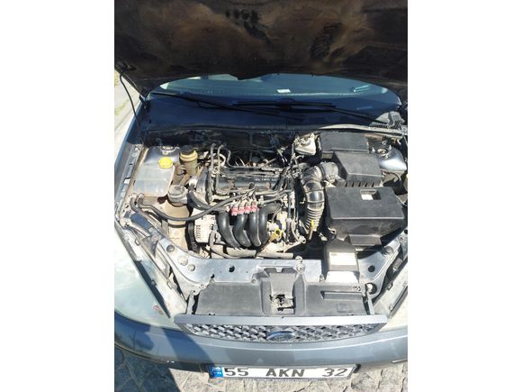 Sahibinden Ford Focus 1.6 Ghia 2004 Model