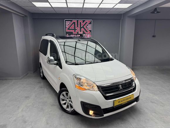 4K AUTO 'DAN 2017 MODEL 83 BİNDE PEUGEOT ZENİT CAM TAVAN