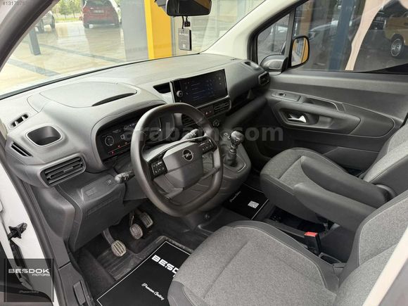BEŞDOK MOTORS / 2025 OPEL COMBO 1.5D ESSENTİAL ÇELİKJANT/HATASIZ