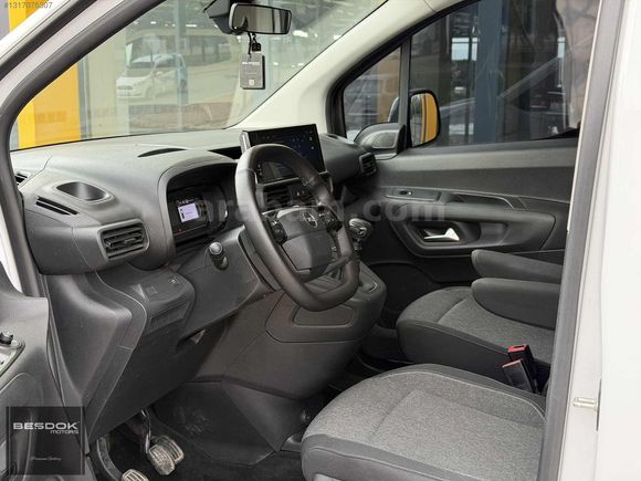 BEŞDOK MOTORS / 2025 OPEL COMBO 1.5D ESSENTİAL ÇELİKJANT/HATASIZ