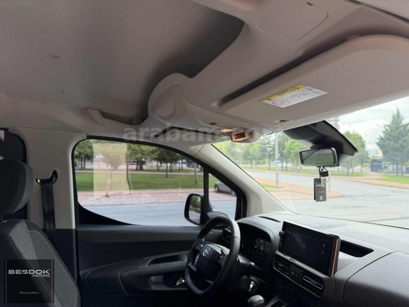 BEŞDOK MOTORS / 2025 OPEL COMBO 1.5D ESSENTİAL ÇELİKJANT/HATASIZ