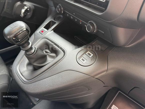 BEŞDOK MOTORS / 2025 OPEL COMBO 1.5D ESSENTİAL ÇELİKJANT/HATASIZ