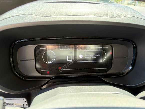 ÜSTAD MOTORS OPEL COMBO 1.5 DİZEL ESSENTİAL SIFIR TAMAMINA KREDİ