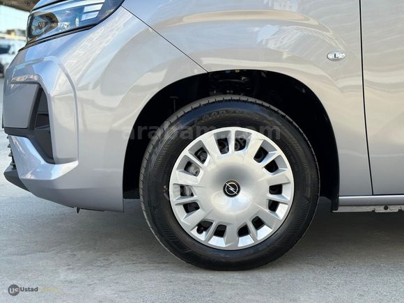 ÜSTAD MOTORS OPEL COMBO 1.5 DİZEL ESSENTİAL SIFIR TAMAMINA KREDİ