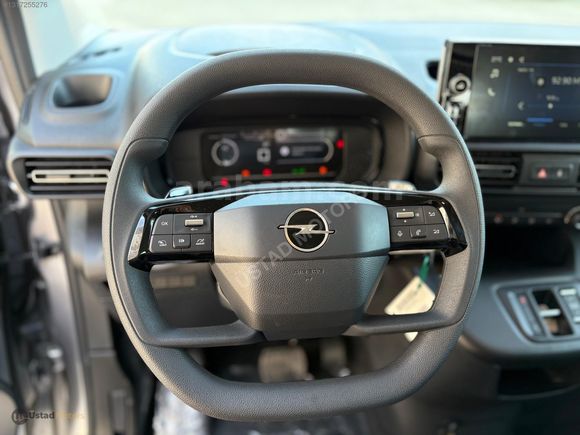 ÜSTAD MOTORS OPEL COMBO 1.5 DİZEL ESSENTİAL SIFIR TAMAMINA KREDİ