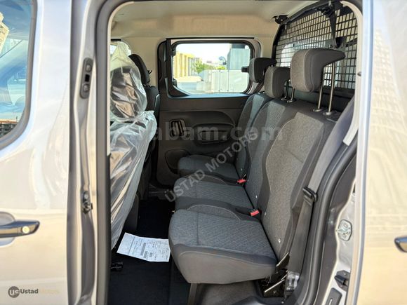 ÜSTAD MOTORS OPEL COMBO 1.5 DİZEL ESSENTİAL SIFIR TAMAMINA KREDİ
