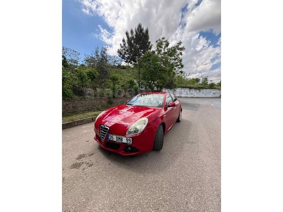 Değişensiz / 2013 Giulietta Distinctive