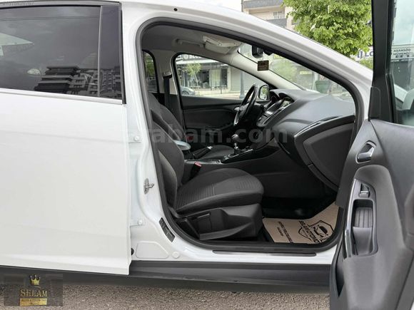 HATASIZ AYARINDA 2017 FORD FOCUS FULL PAKET