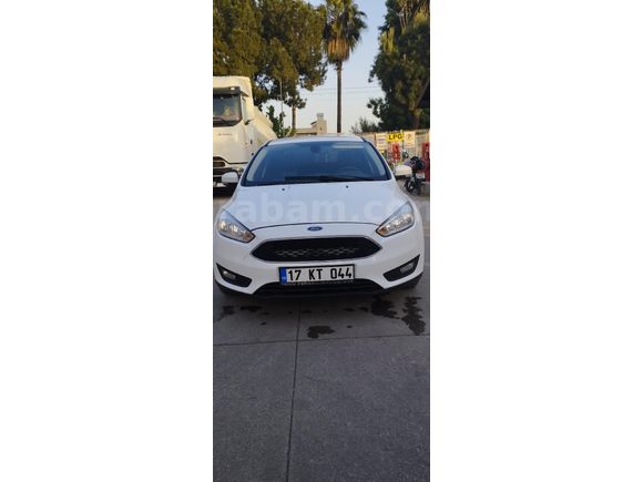 Sahibinden Hatasız değişensiz Ford Focus 1.6 Ti-VCT Style 2015 Model 189.000 km Beyaz Benzin/Lpg