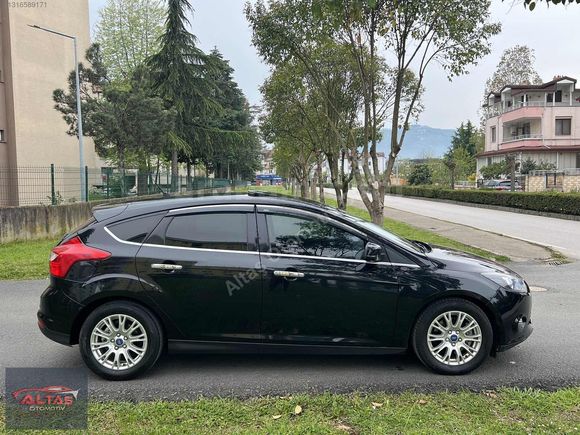 2012 FORD FOCUS 1.6 TDCİ TİTANİUM SUNROOF 1 PARÇA BOYA