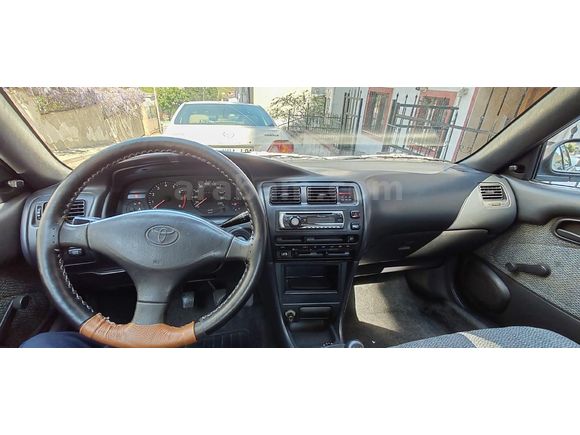 Toyota Corolla 1.3 XL 93 Klimalı Safkan Benzin