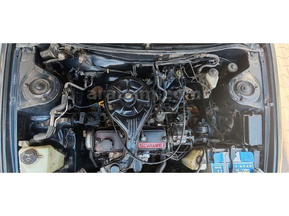Toyota Corolla 1.3 XL 93 Klimalı Safkan Benzin