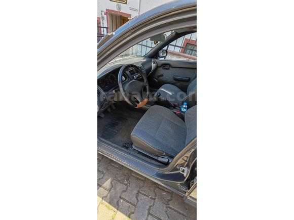 Toyota Corolla 1.3 XL 93 Klimalı Safkan Benzin