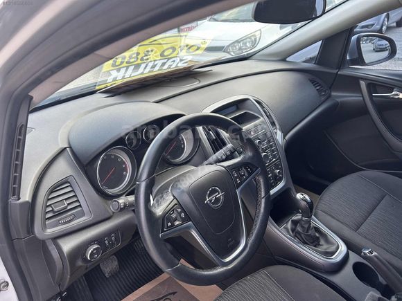 GALERİ OTO 380 DEN OPEL ASTA 1'4 TURBO