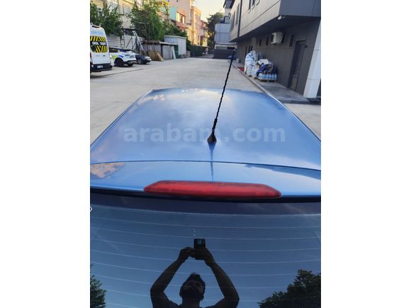 SAHİBİNDEN 2005 MODEL 1.4 16V MULTİMEDYALI