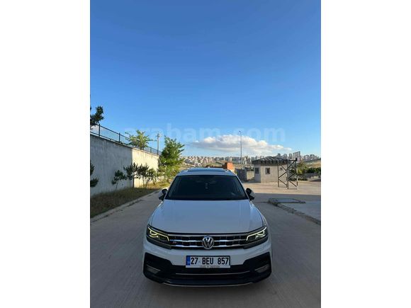  Sahibinden Volkswagen Tiguan 1.6 TDi Highline 2017 Model  211.000 km Beyaz