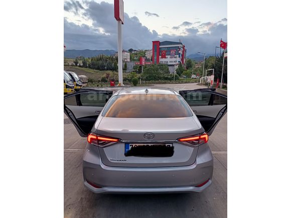 Sahibinden Toyota Corolla 1.5 Flame X-Pack 2022 Model