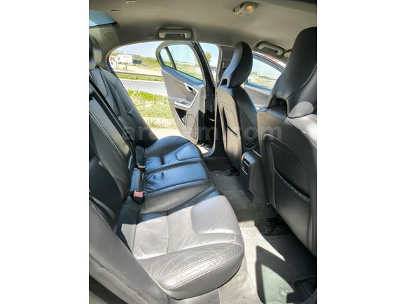 Sahibinden Volvo S60 1.6 D Advance 2013 Model
