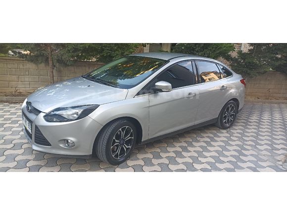 Sahibinden Ford Focus 1.6 TDCi Trend 2012 Model  226.000 km Gri (Gümüş)