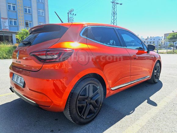 2020 CLIO 1.3 TCe EDC TOUCH BOYASIZ DEĞİŞENSİZ