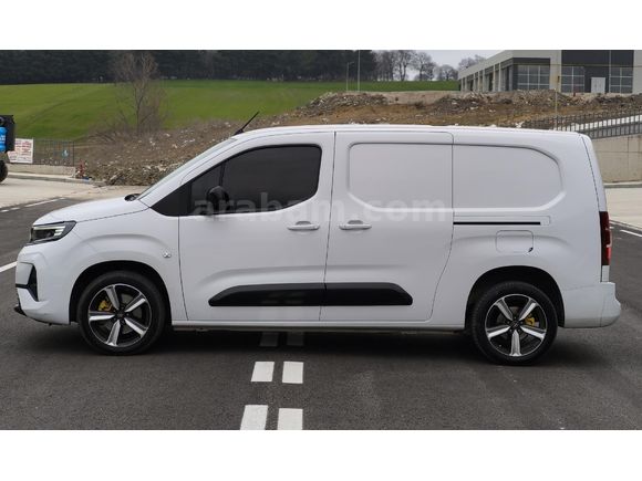 Sahibinden Opel Combo 1.5 CDTI Ultimate XL 2024 Model