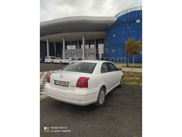 Sahibinden Toyota Avensis 1.6 Comfort 2005 Model 