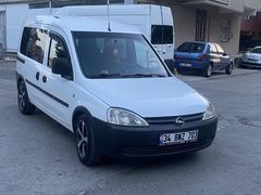 KREDİLİ-SENETLİ-TAKSİTLİ--KAZASIZ BOYASIZ OPEL COMBO DİZEL