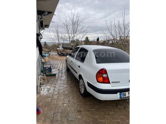 Sahibinden Renault Clio 1.4 Authentique 2004 Model