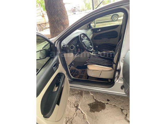 Sahibinden Ford Focus 1.6 Comfort 2005 Model