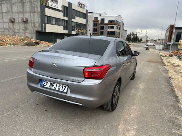 SAHİBİNDEN TEMİZ ARABA