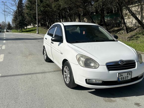 Sahibinden Hyundai Accent Era 1.5 CRDi Mode 2011 Model  217.777 km Beyaz