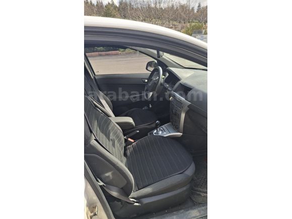 Otomatik 1.6 Opel Astra 152bin km 2012 Model Konya
