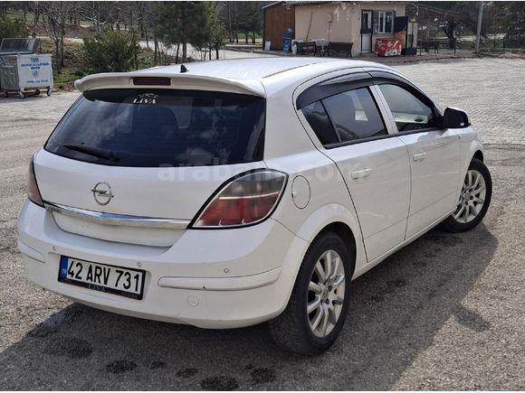Otomatik 1.6 Opel Astra 152bin km 2012 Model Konya