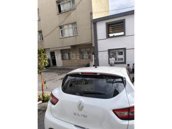 Sahibinden Renault Clio 1.2 joy 2012 Model  200.000 km Beyaz