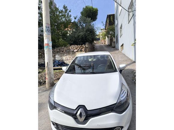 Sahibinden Renault Clio 1.2 joy 2012 Model  200.000 km Beyaz