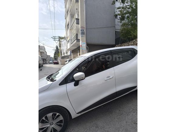Sahibinden Renault Clio 1.2 joy 2012 Model  200.000 km Beyaz