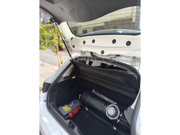 Sahibinden Renault Clio 1.2 joy 2012 Model  200.000 km Beyaz
