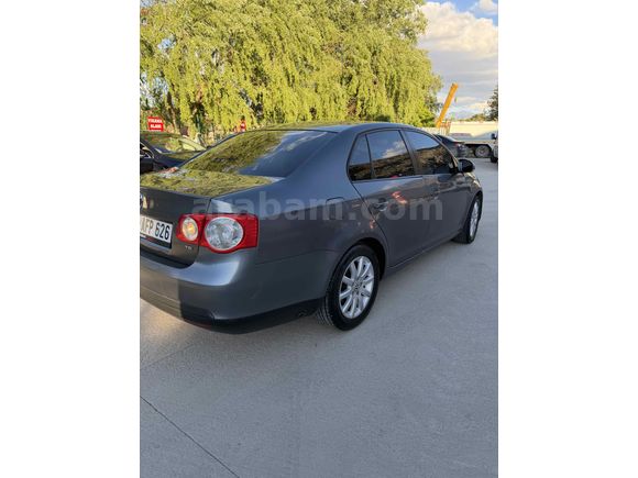 Sahibinden Volkswagen Jetta 1.4 TSi Midline 2010 Model 