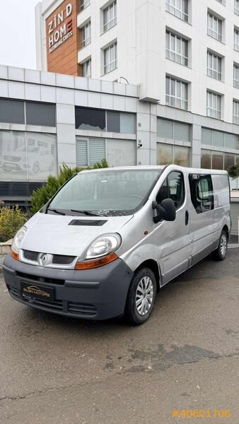 Galeriden Renault Trafic 1.9 DCI Comfort 2006 Model İstanbul 400.000 km Gri