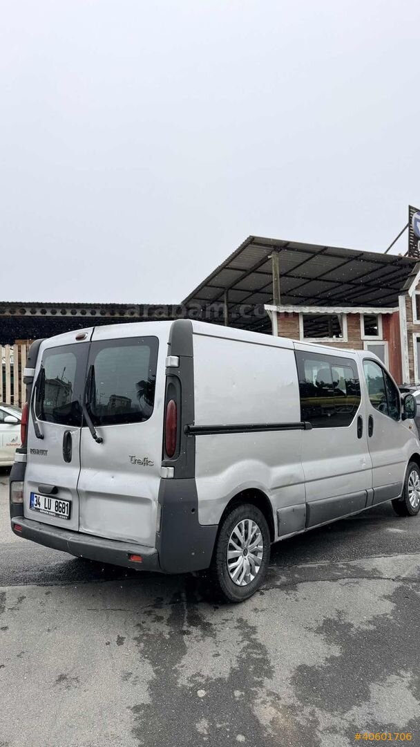 Galeriden Renault Trafic 1.9 DCI Comfort 2006 Model İstanbul 400.000 km Gri 5