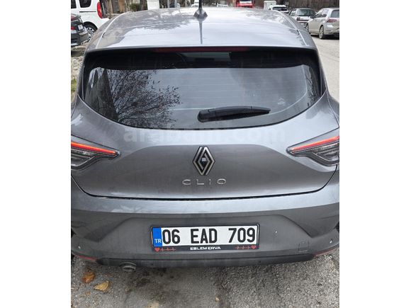 Sahibinden Renault Clio 1.0 TCe Evolution 2023 Model