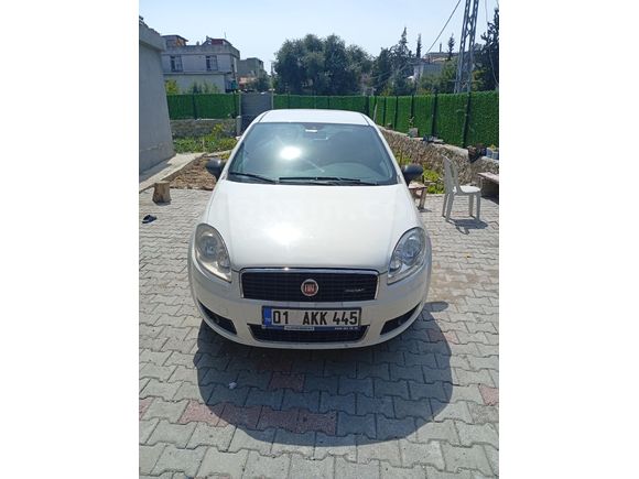 ORJİNAL DEĞİŞENSİZ 2015 271500 2028 5. AYA KADAR MUAYENE DERDİ YOK Sahibinden Fiat Linea 1.3 Multijet Active 2015 Model