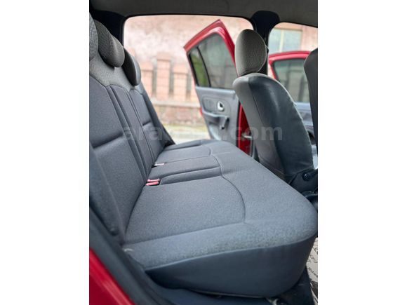 Sahibinden Renault Clio 1.2 Authentique 2004 Model