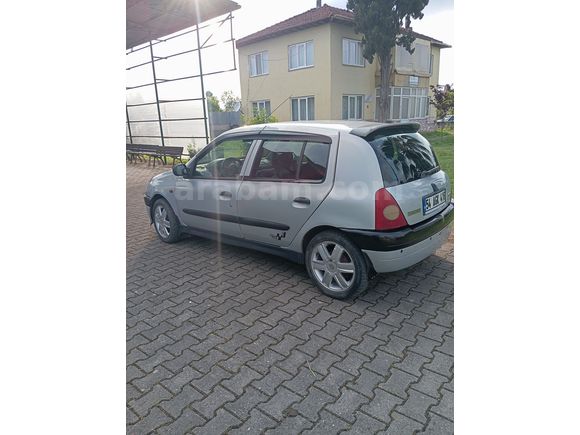 Sahibinden Renault Clio 1.6 RXT 2000 Model