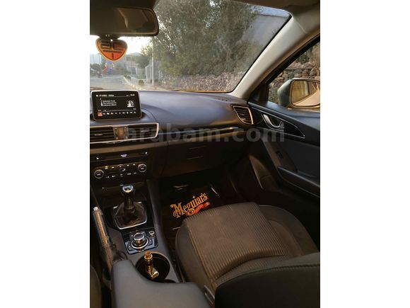 Sahibinden Mazda 3 1.5 SkyActive-G Reflex 2015 Model 