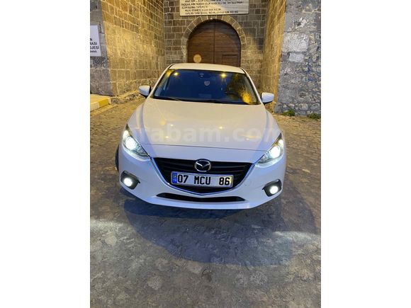 Sahibinden Mazda 3 1.5 SkyActive-G Reflex 2015 Model 