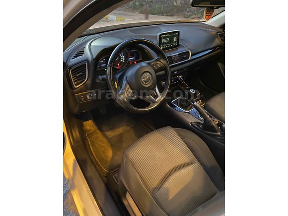 Sahibinden Mazda 3 1.5 SkyActive-G Reflex 2015 Model 
